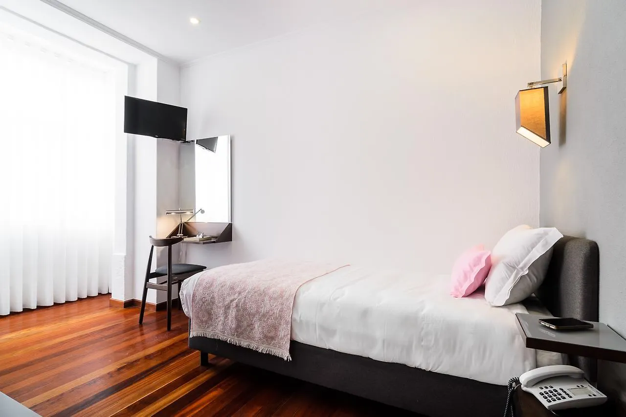 **  Hotel Portuense Lisboa Portogallo